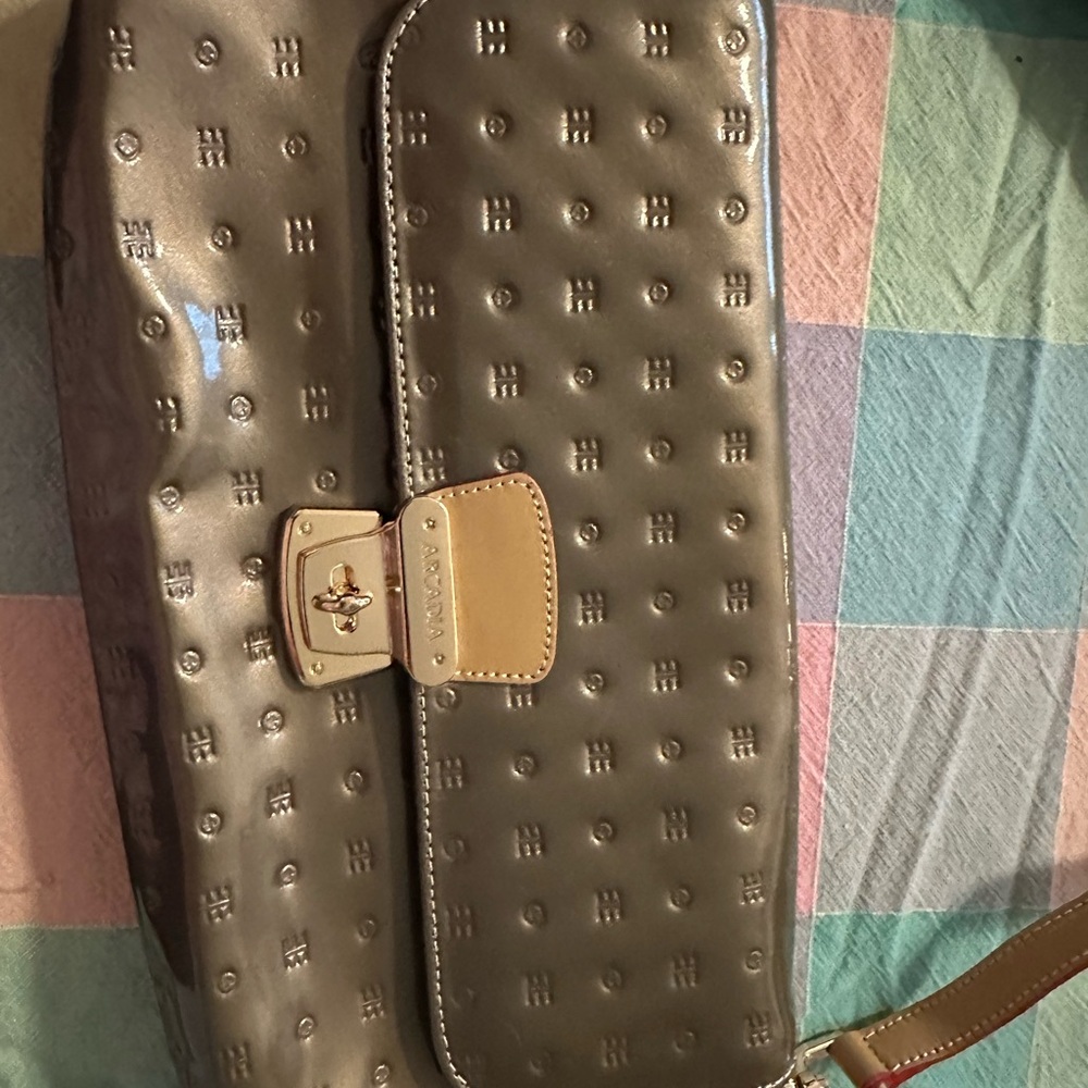 Arcadia Black and Tan Leather Bag